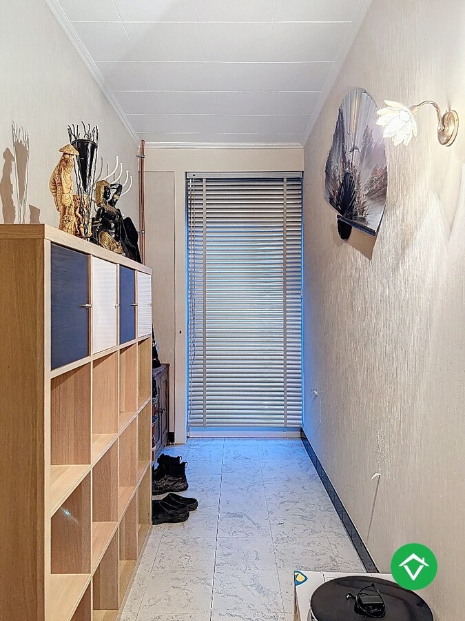 Ruime woning met 4 slaapkamers en terras te Ichtegem 