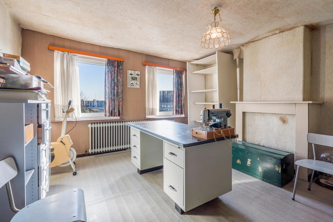 Residentieel gelegen karakterwoning op ruim perceel van 1886 m². 