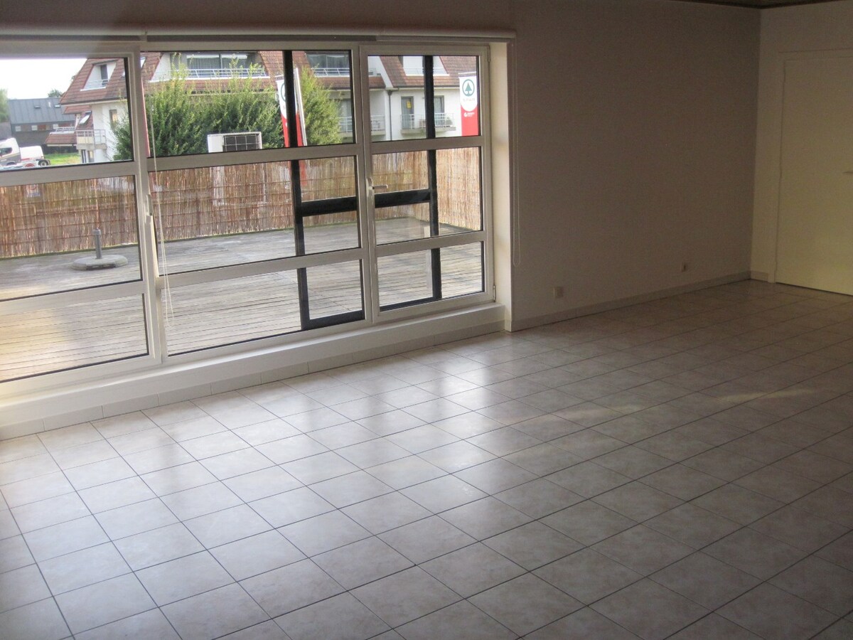 Ruim 2-slp-appartement met zonneterras ! 