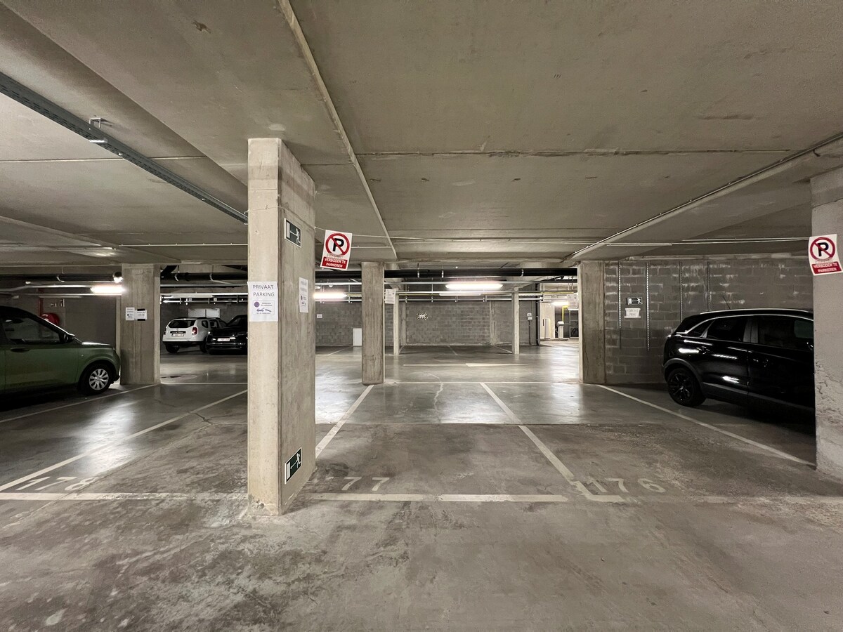Te huur parkeerplaats - Leopoldsburg