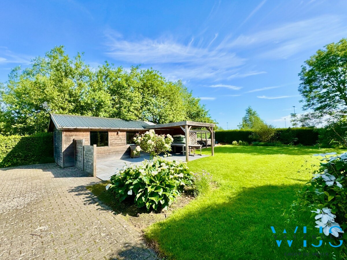 Ideaal woonhuis op fantastische locatie te Assenede ! 