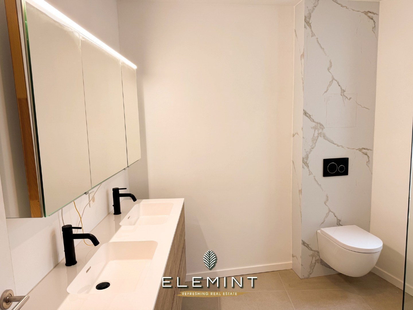 Instapklaar &amp; energiezuinig wonen met warmtepomp en fietsenberging in Kortrijk 