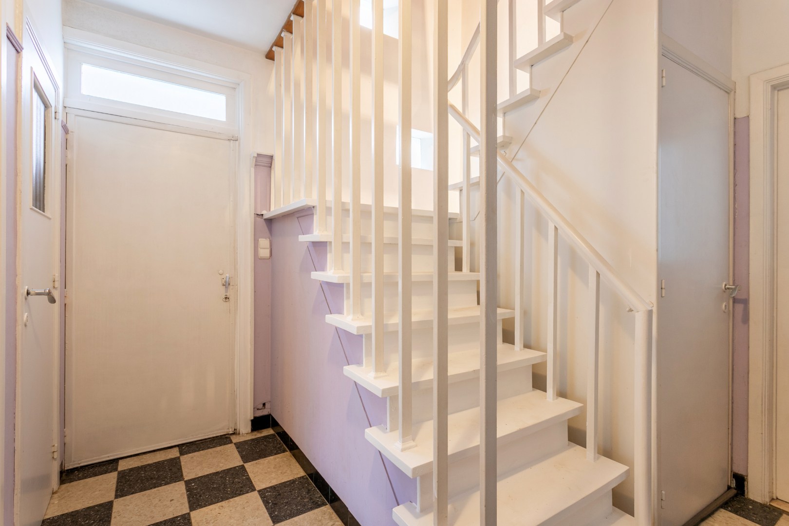 Solide woning met 3 slpks, tuin en garage te Buizingen 