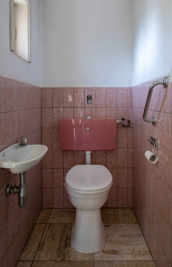 Royale vrijstaande gezinswoning gelegen op 500m2 in het centrum van Hoogeloon. 