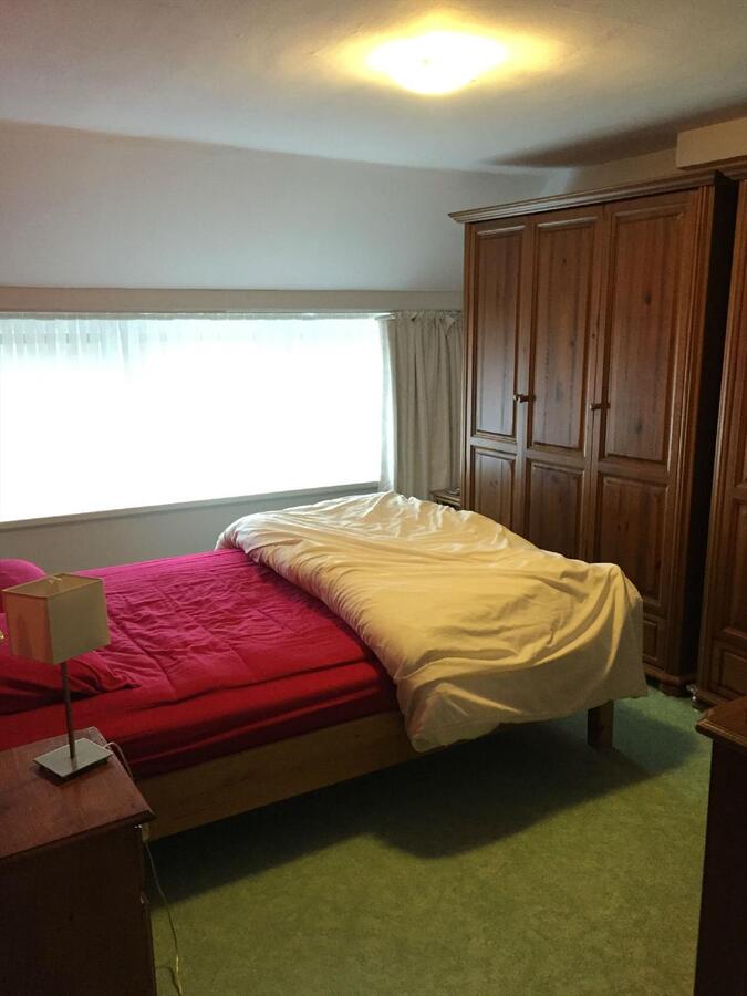 BINNENKORT TE KOOP : GEZELLIGE WONING MET GROTE TUIN TE BREDENE DORP 
