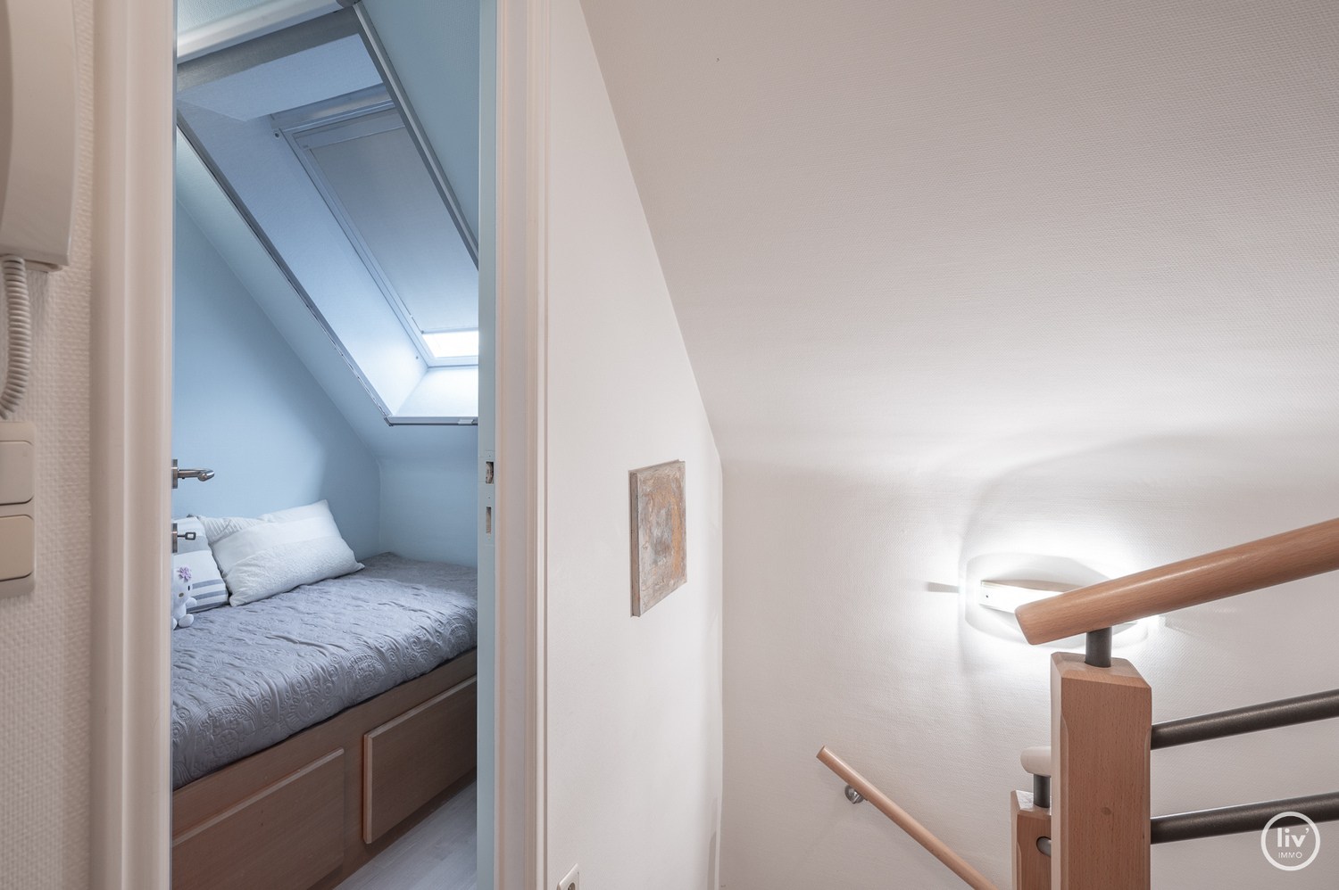 Centraal gelegen triplex-appartement met ruime zonne-terrassen op wandelafstand van de Zeedijk-Albertstrand en Dumortierlaan 