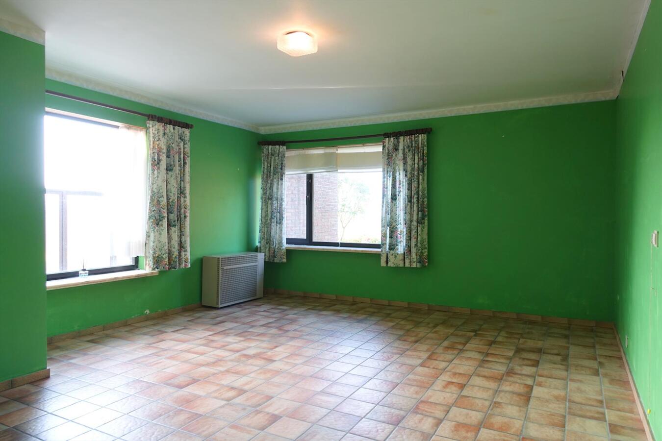 Rustig gelegen villa met garage 