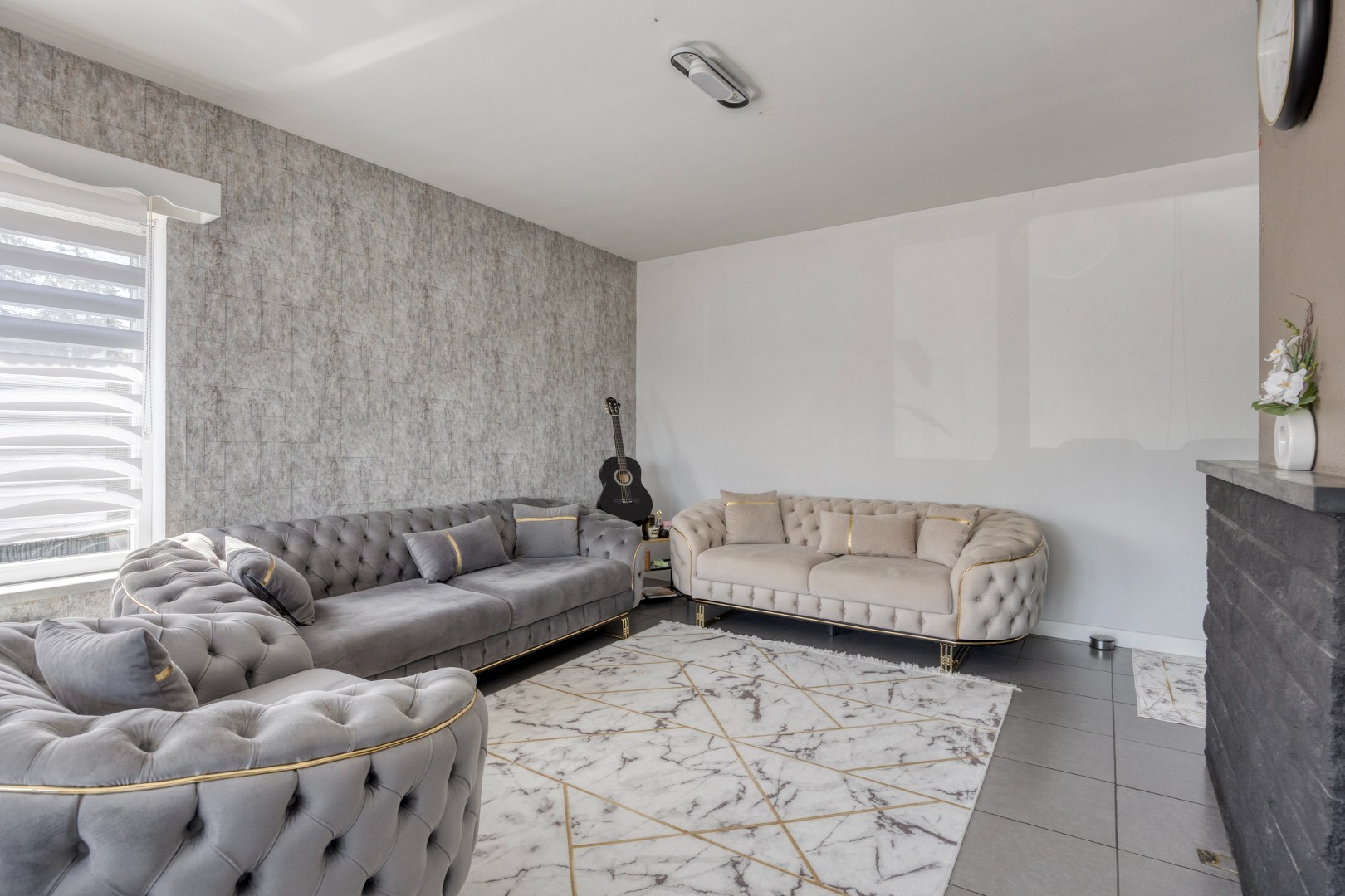 Instapklaar appartement met 2 slpk. in Geel 