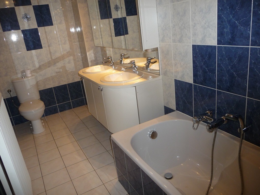 Groot appartement met 2 slaapkamers 