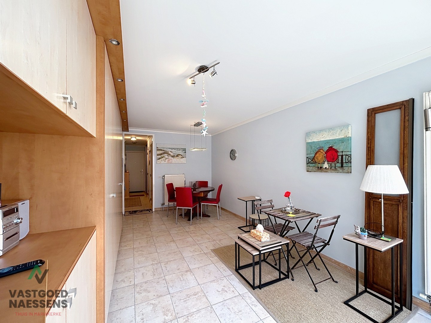 Studio prête à emménager avec vue latérale sur la mer 
