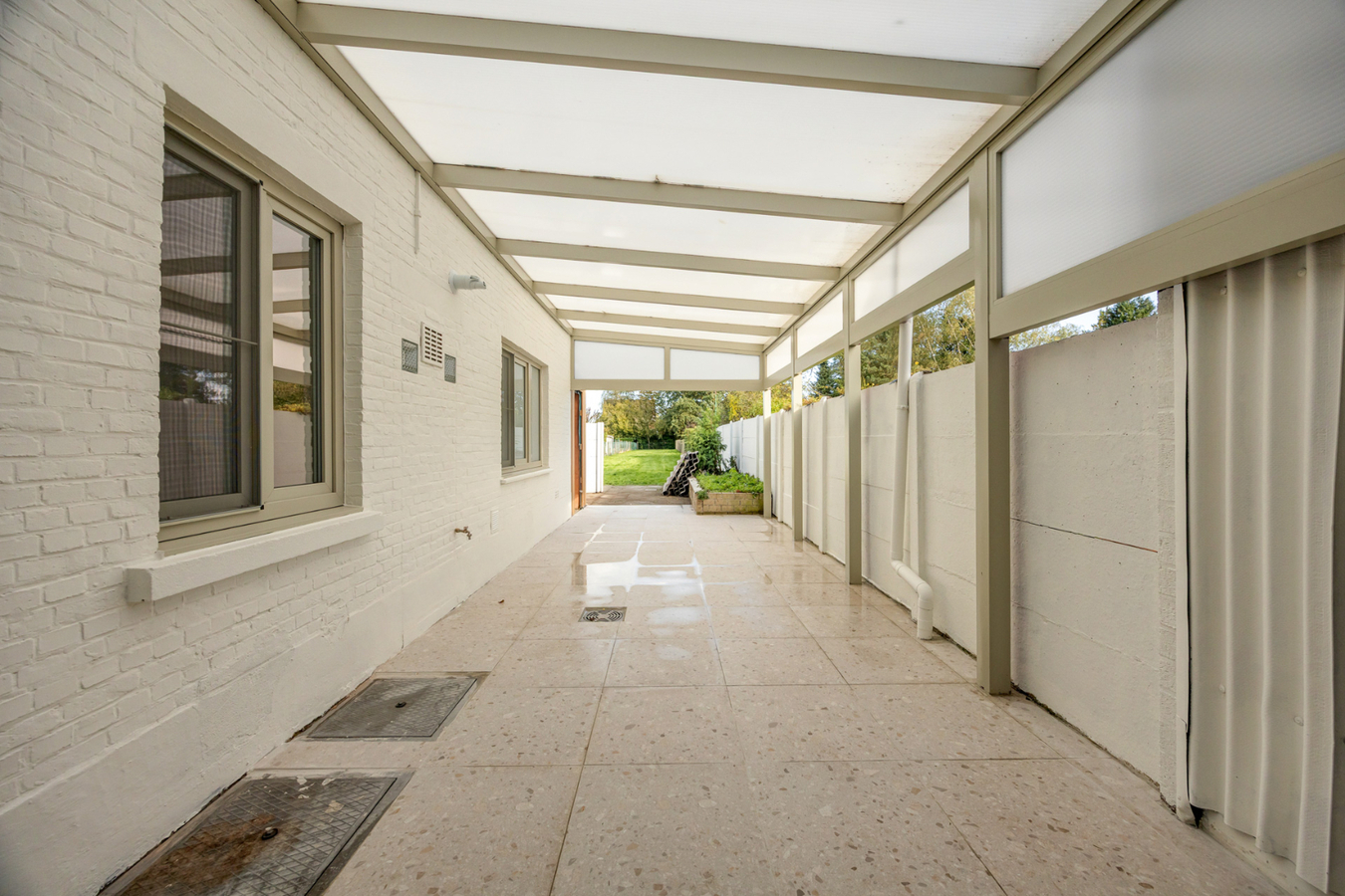 Gerenoveerde woning met 3 slpk en ruime tuin te Schilde! 