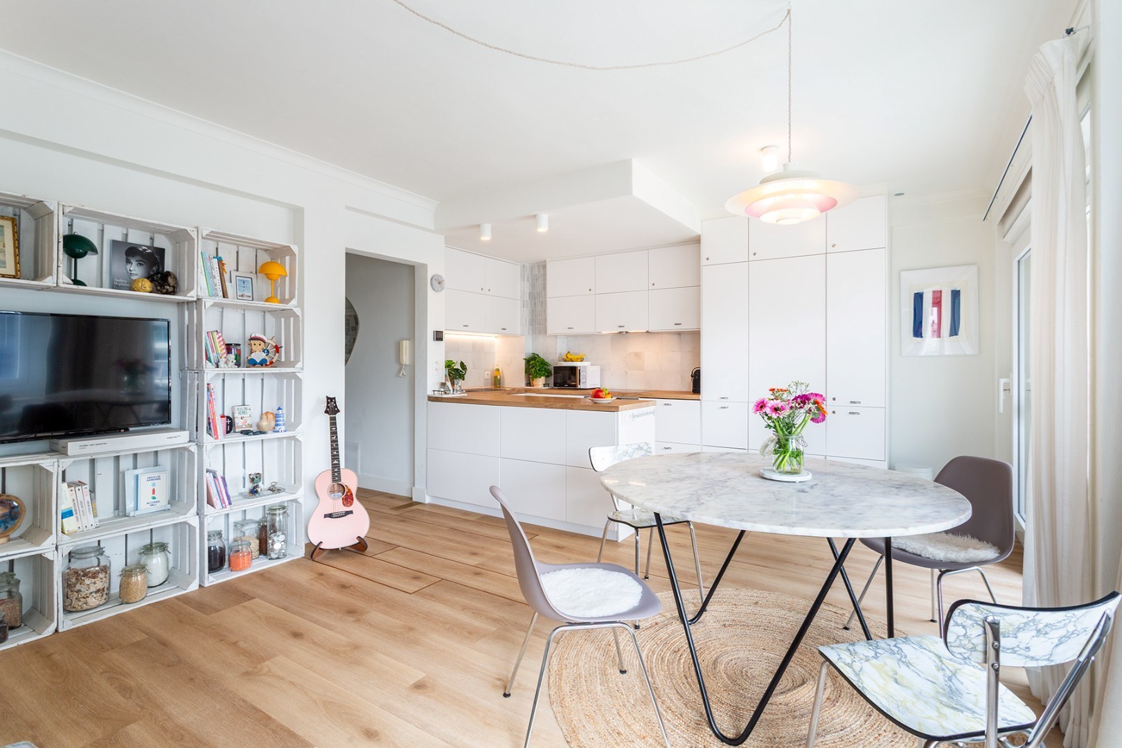 Volledig gerenoveerd appartement op de Zeedijk 