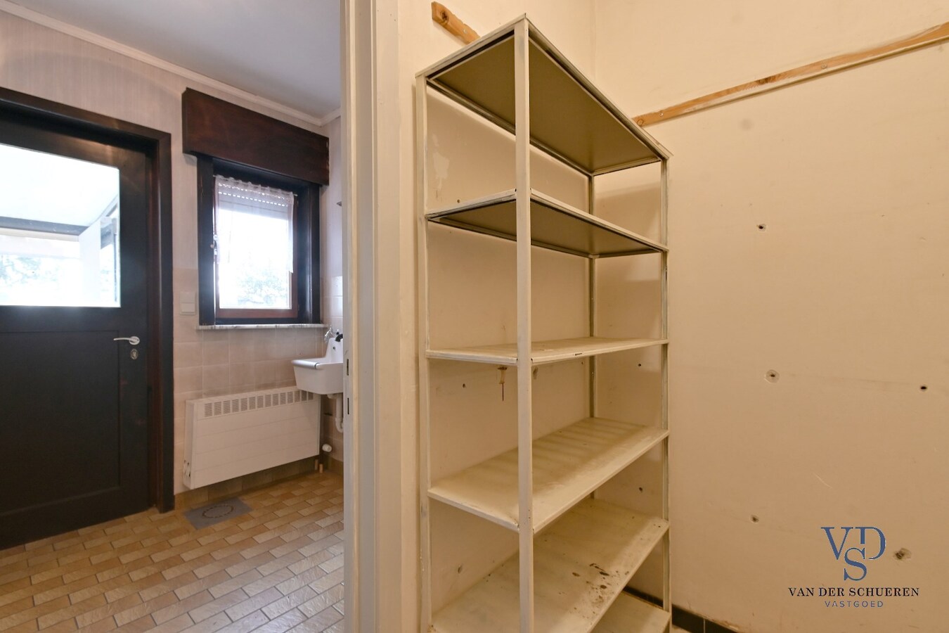 Degelijke laagbouw met grond (> 3600 m²). 