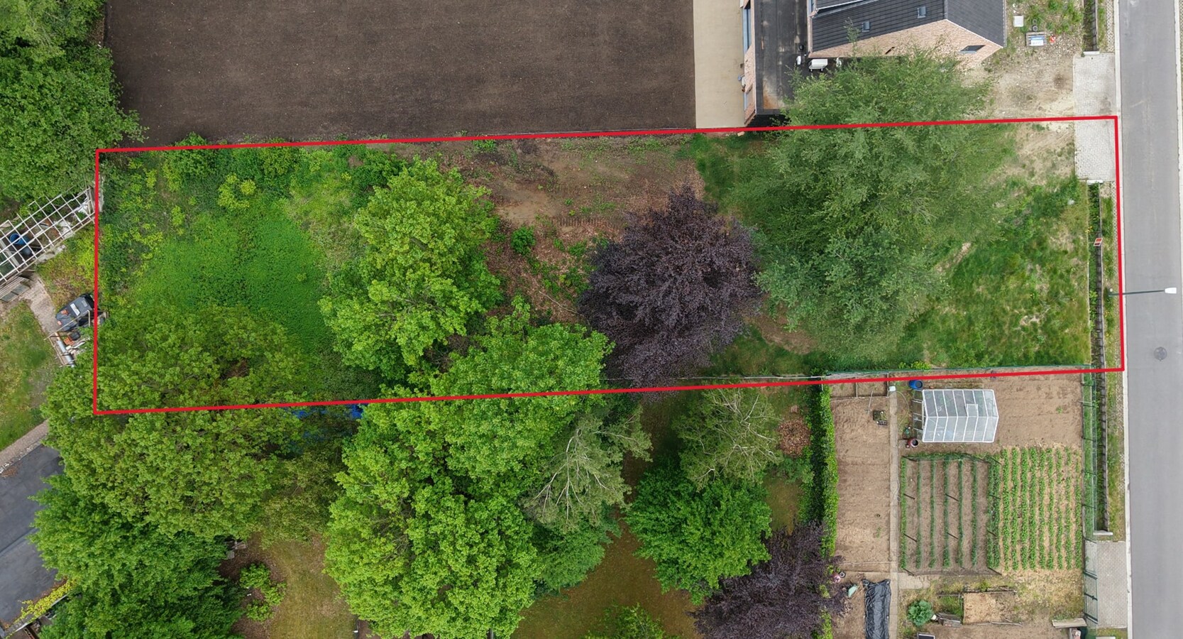 Bouwgrond 878 m² met west oriëntatie 