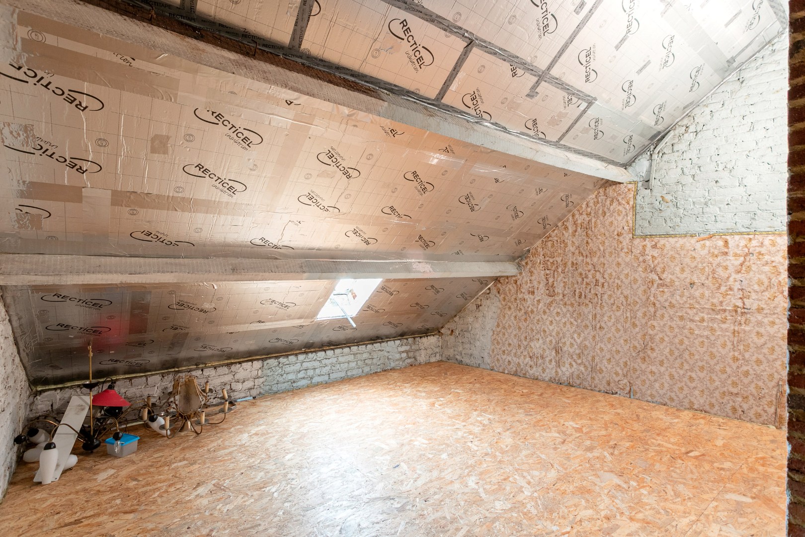 Solide woning met 3 slpk te Halle 