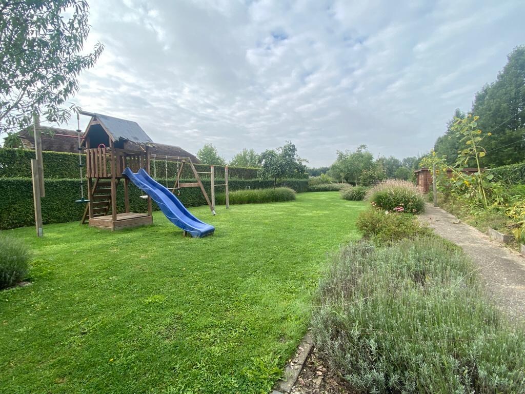 Instapklare woning in open bebouwing gelegen te Alken - Korte duur huurcontract 