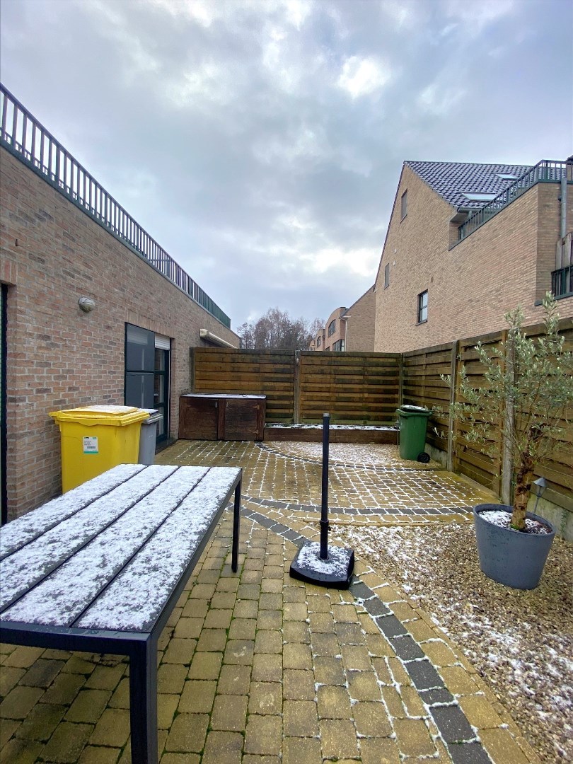 Zeer net gelijkvloers appartement met 2 slpks nabij centrum van Geel! 