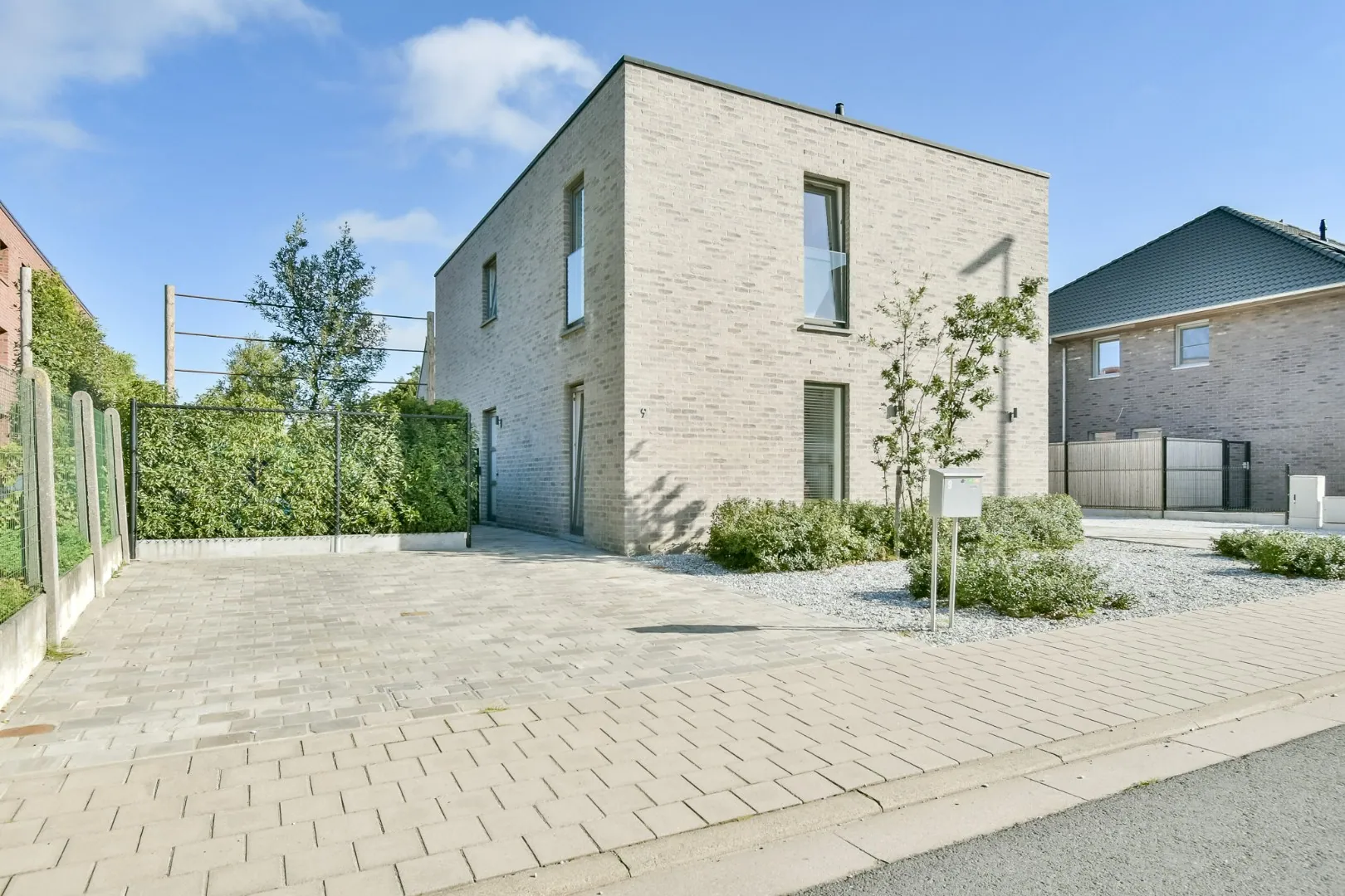 Alleenstaande energiezuinige woning in het felbegeerde Don Bosco!