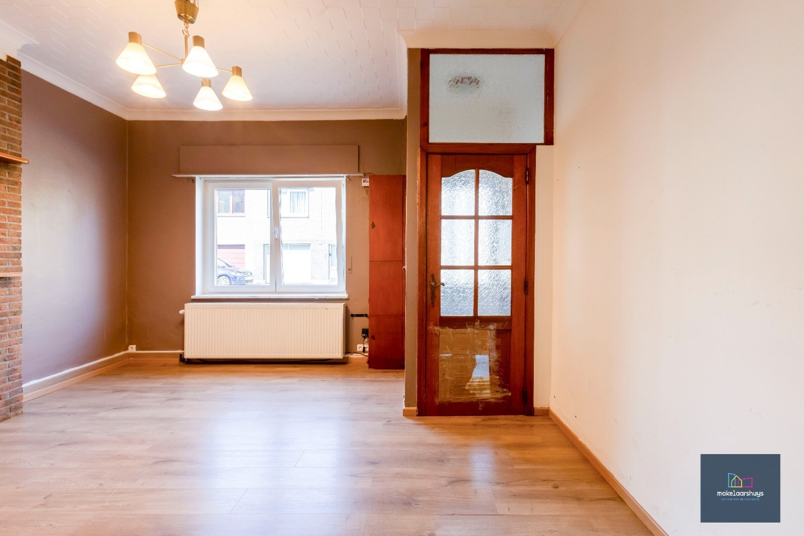 Goedgelegen woning met 2 slpk te Gent 