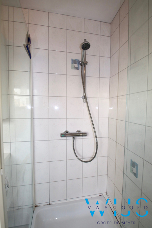 Gezellig 1 slaapkamer appartement met zonneterras &amp; garage ! 