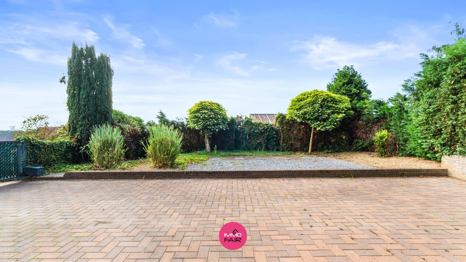 Woning met loods met 5 slaapkamers op 15 minuutjes van Maastricht! 