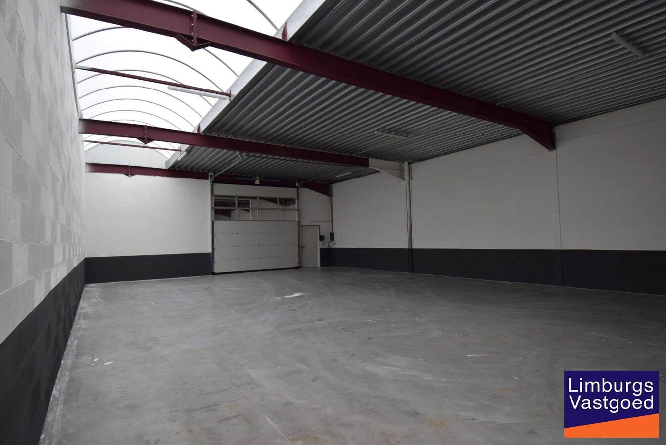 SLAKWEIDESTR. - KMO UNIT 5 - 202 m² - sectionaal poort - nabij E-314 