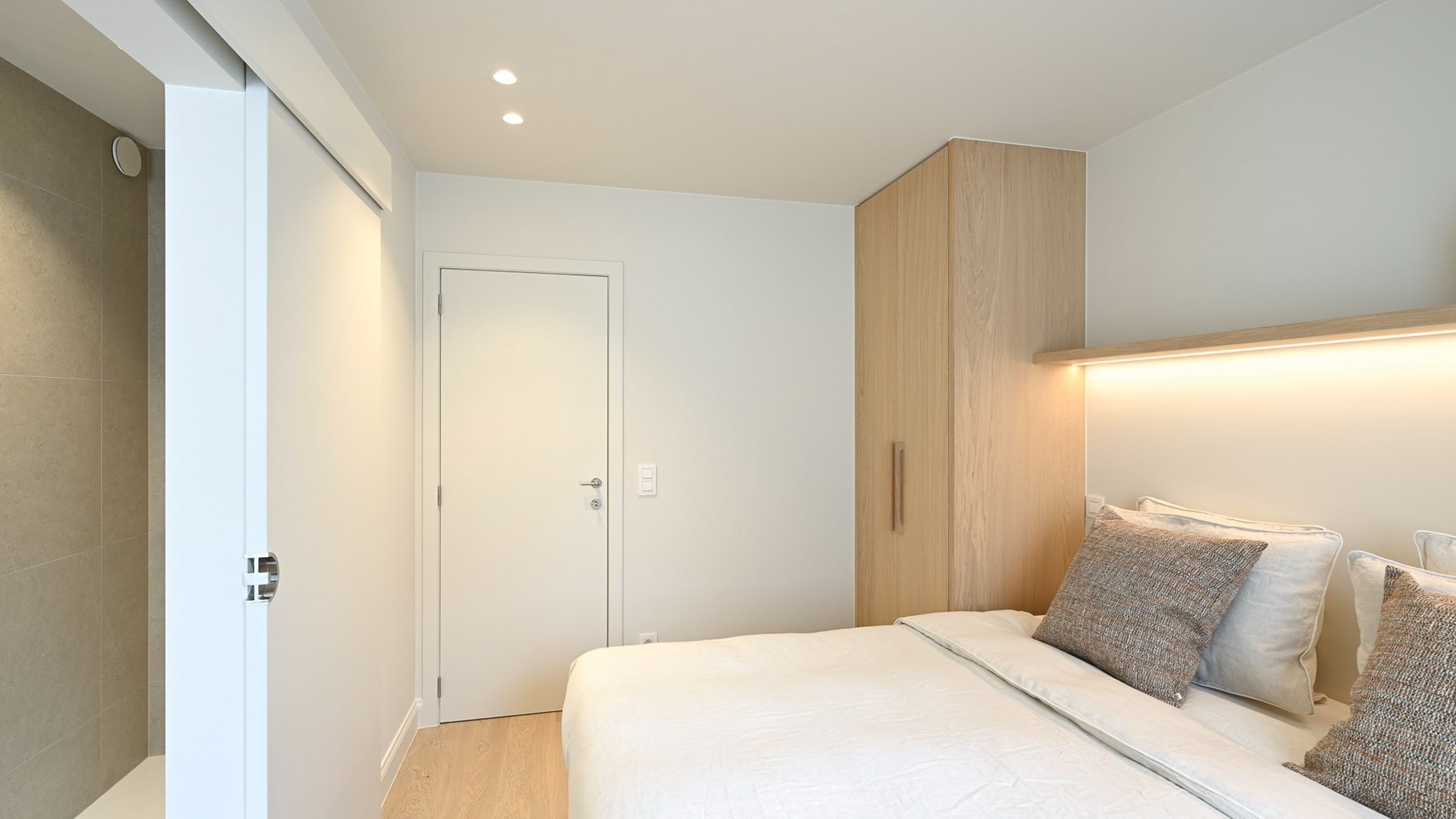 Magnifique appartement d'angle avec 3 chambres à coucher situé idéalement au milieu de l'avenue Lippens à Knokke. 