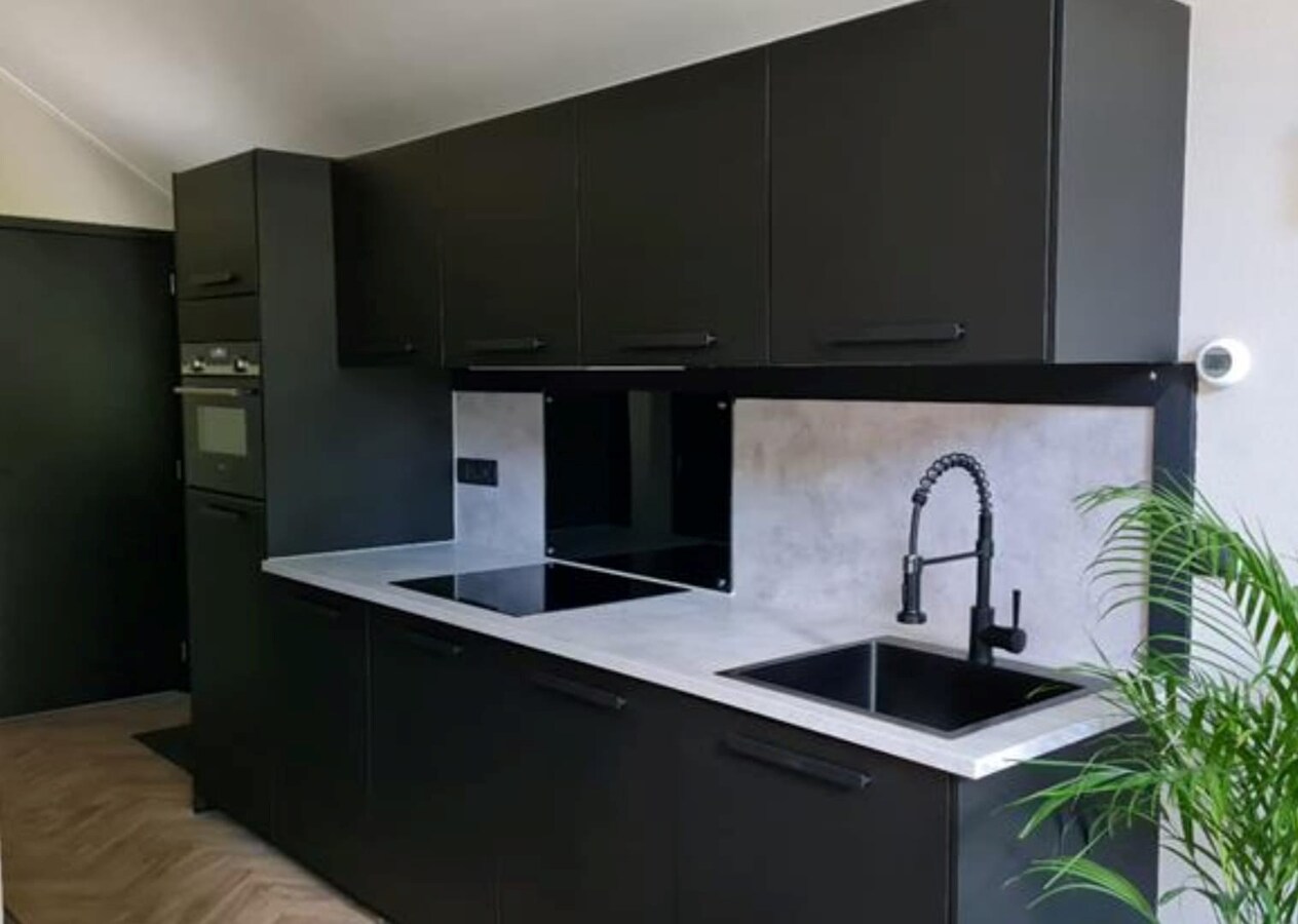 Zeer modern chalet met berging en 2 slaapkamers op park Kempenbos. 