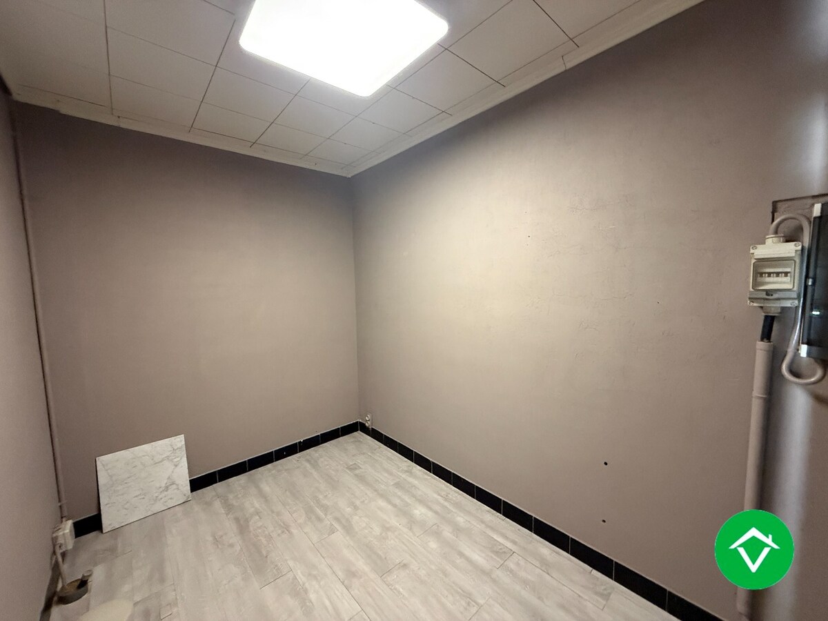 Gelijkvloerse woning met 3 slaapkamers, dubbele garage en tuin 