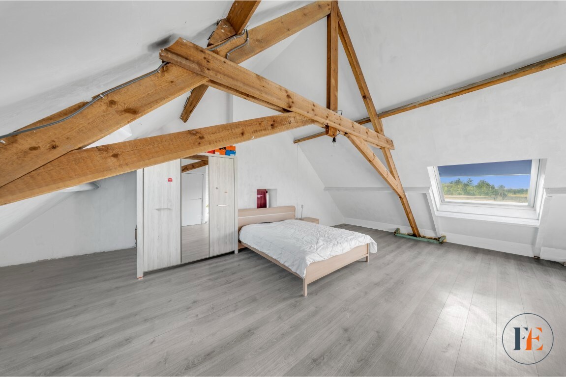 Ruime halfopen gezinswoning met 3 slaapkamers, en mogelijke co-housing 