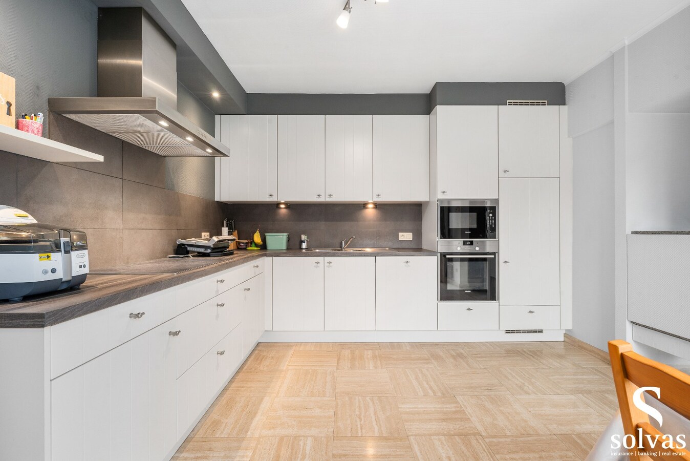 Ruime gezinswoning met grote tuin op centrale ligging in Ursel 