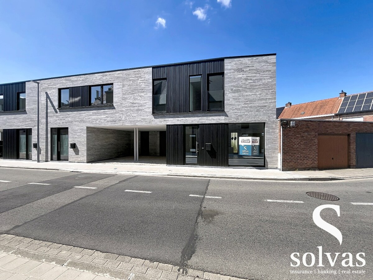 Nieuwbouwwonining met 4 slaapkamers in hartje Aalter op toplocatie. 