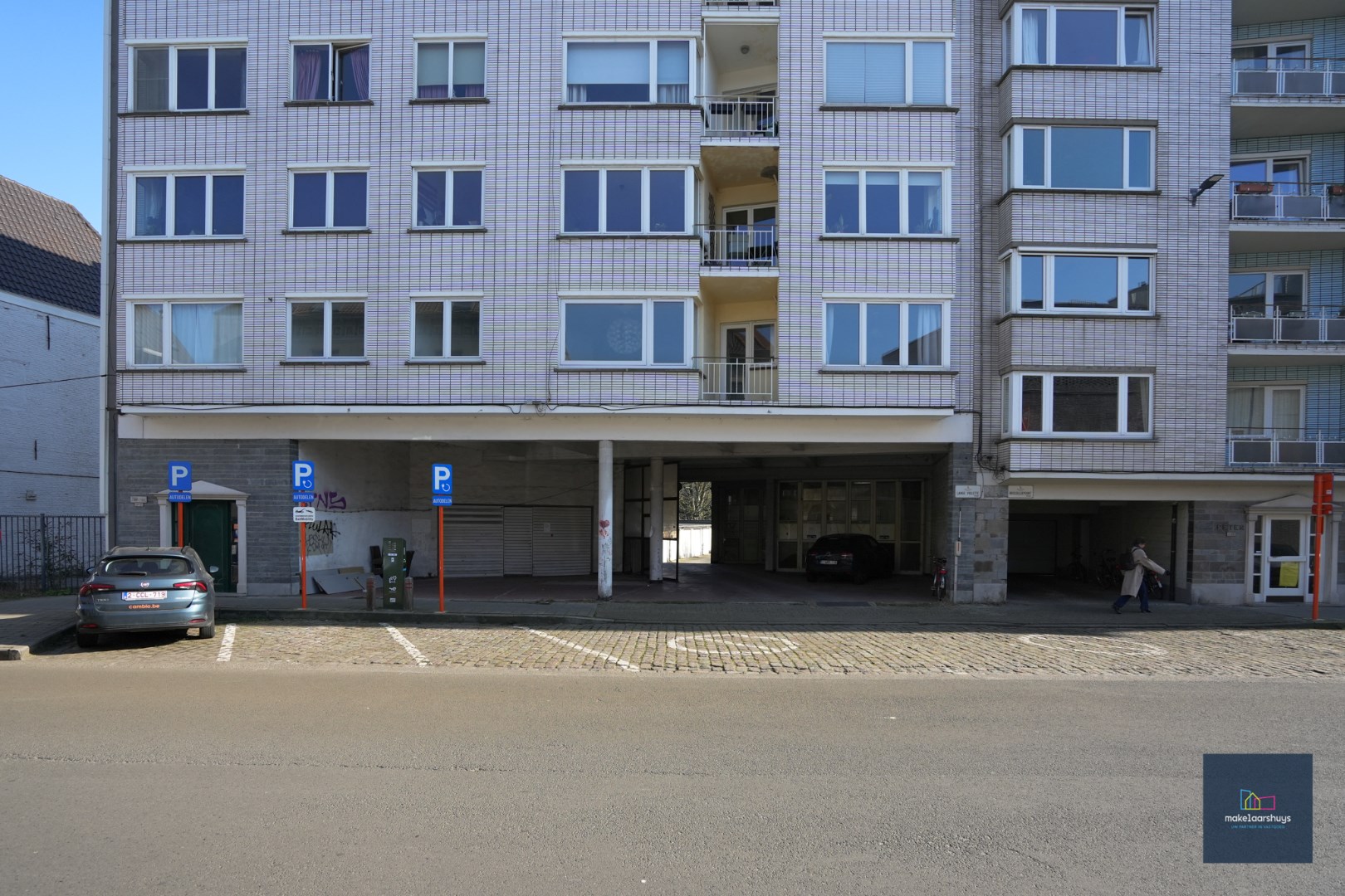 4 garageboxen nabij de Zuid en Sint - Annaplein 