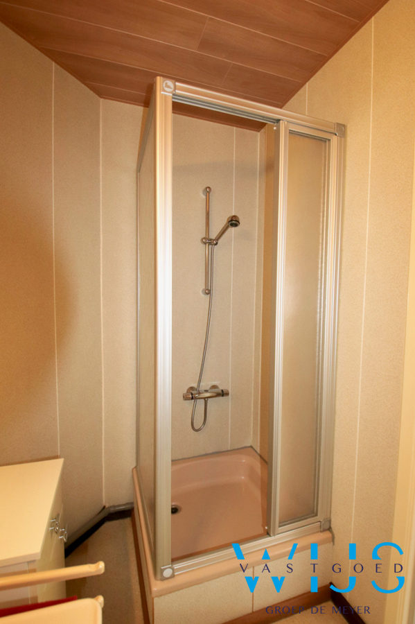 Zeer degelijk woonhuis op TOPlocatie te ERTVELDE ! 