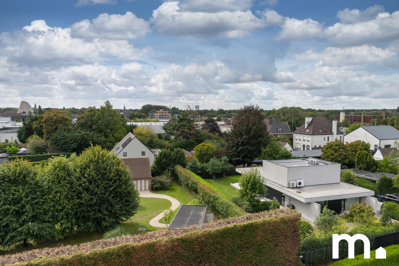 Lichtrijk appartement met 2 slaapkamers te koop in Harelbeke. EPC B 