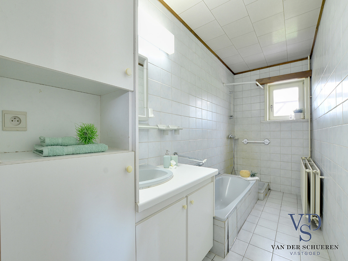 Ruime, statige villa te Gavere 