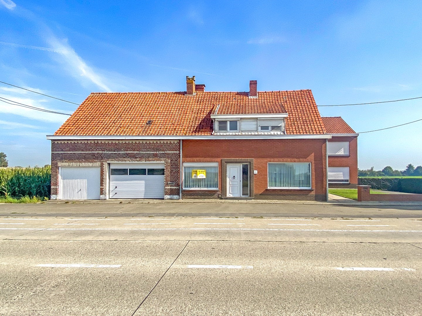 Woning met perceeloppervlakte van 3.247 m² en 6 slaapkamers te Vleteren! 