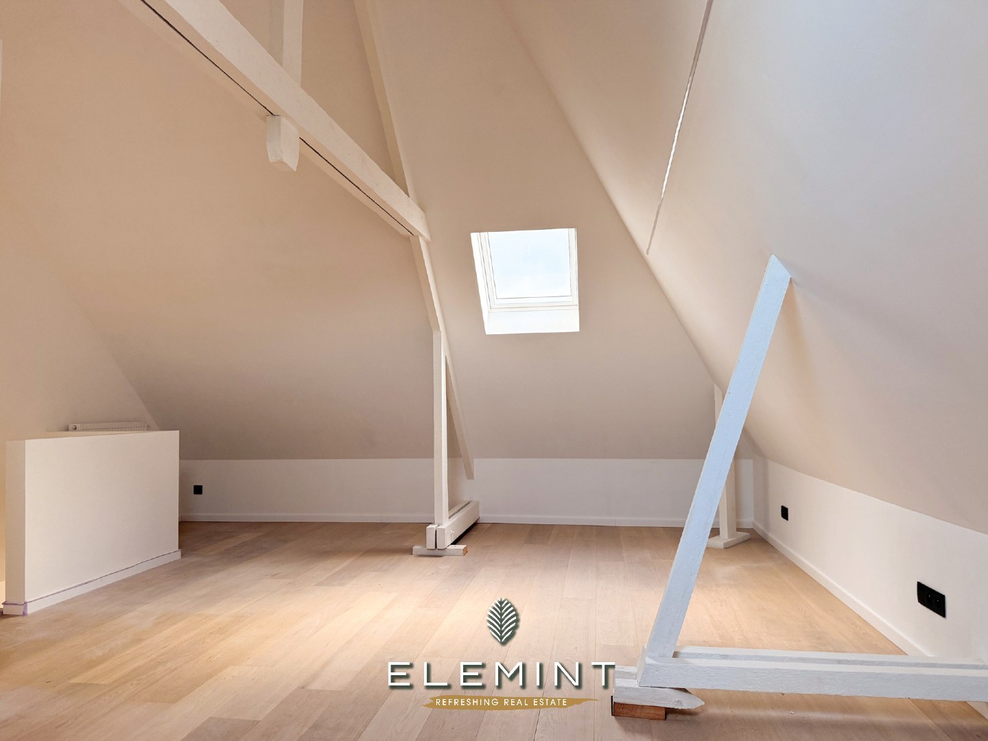 Energiezuinig halfopen ruime woning met garage te Oudenaarde 