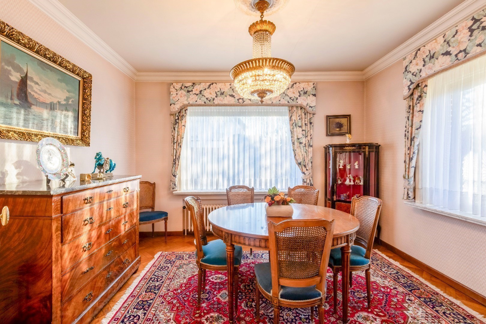 Ruime villa met 5 slp + dubbele garage en grote loods (104m²) 