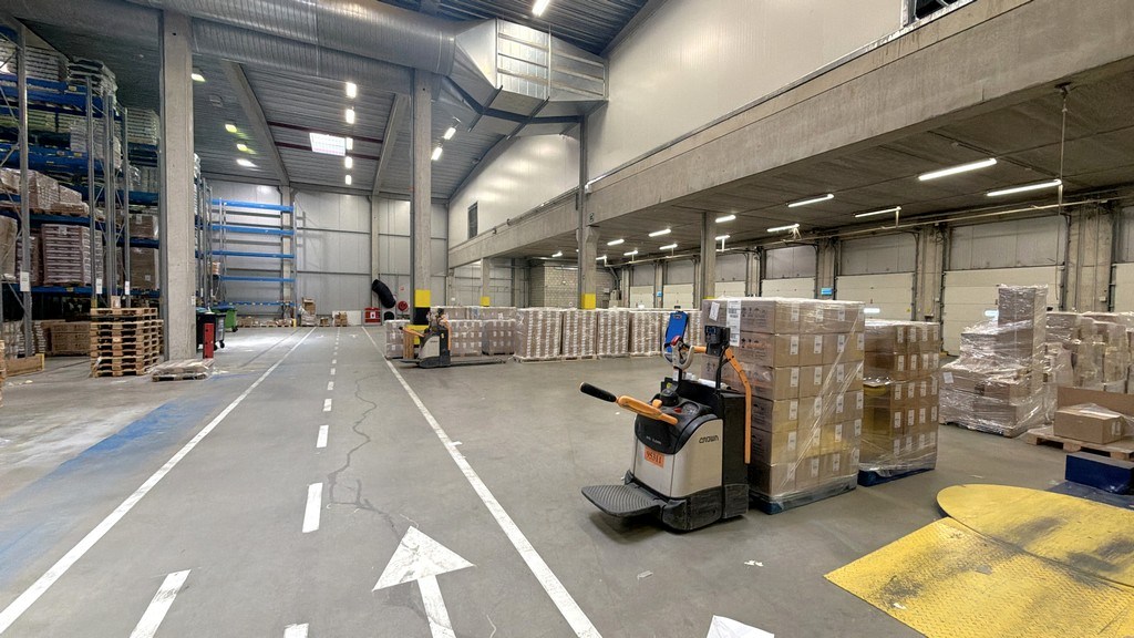 Magazijnen en kantoren te huur in industriezone van Londerzeel