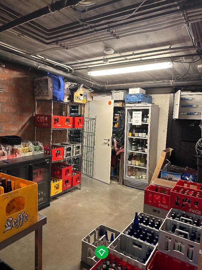 Combinatie wonen &amp; werken: horecazaak met woonst in Eernegem 