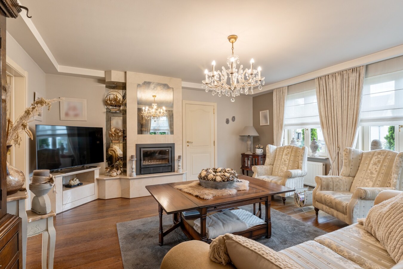 Stijlvolle, goed afgewerkte woning op een perceel van 6a32ca op een rustige locatie te Kinrooi! 