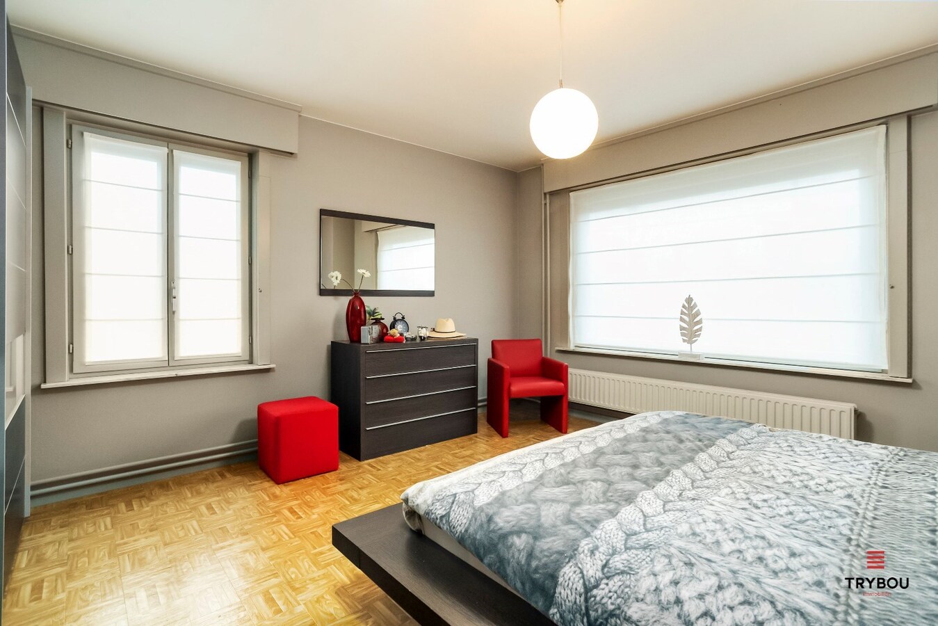 Instapklare halfopen woning met 3 slaapkamers en garage te Oostnieuwkerke 