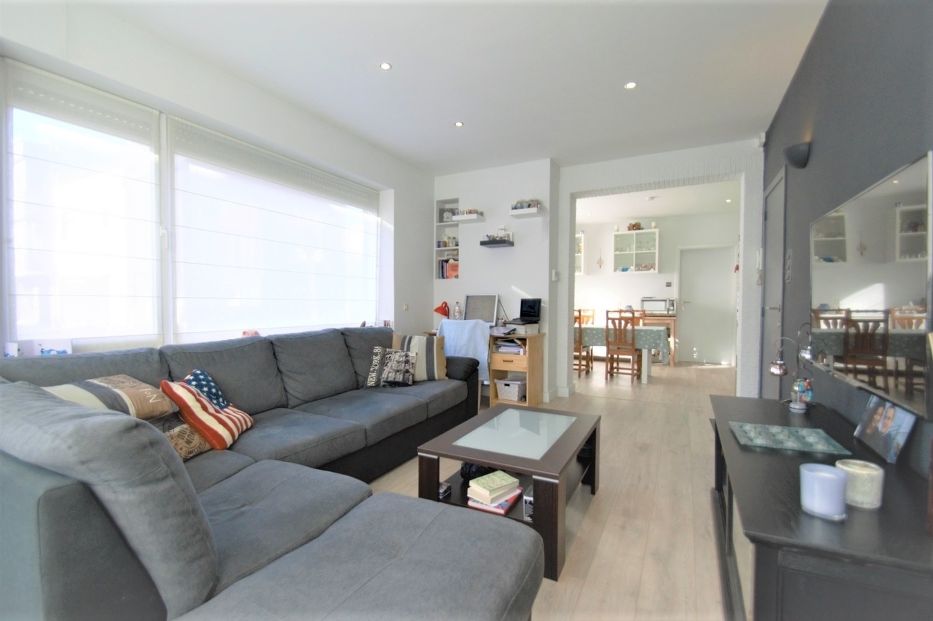 Zonnig, gerenoveerd hoekappartement met garage - Heist 