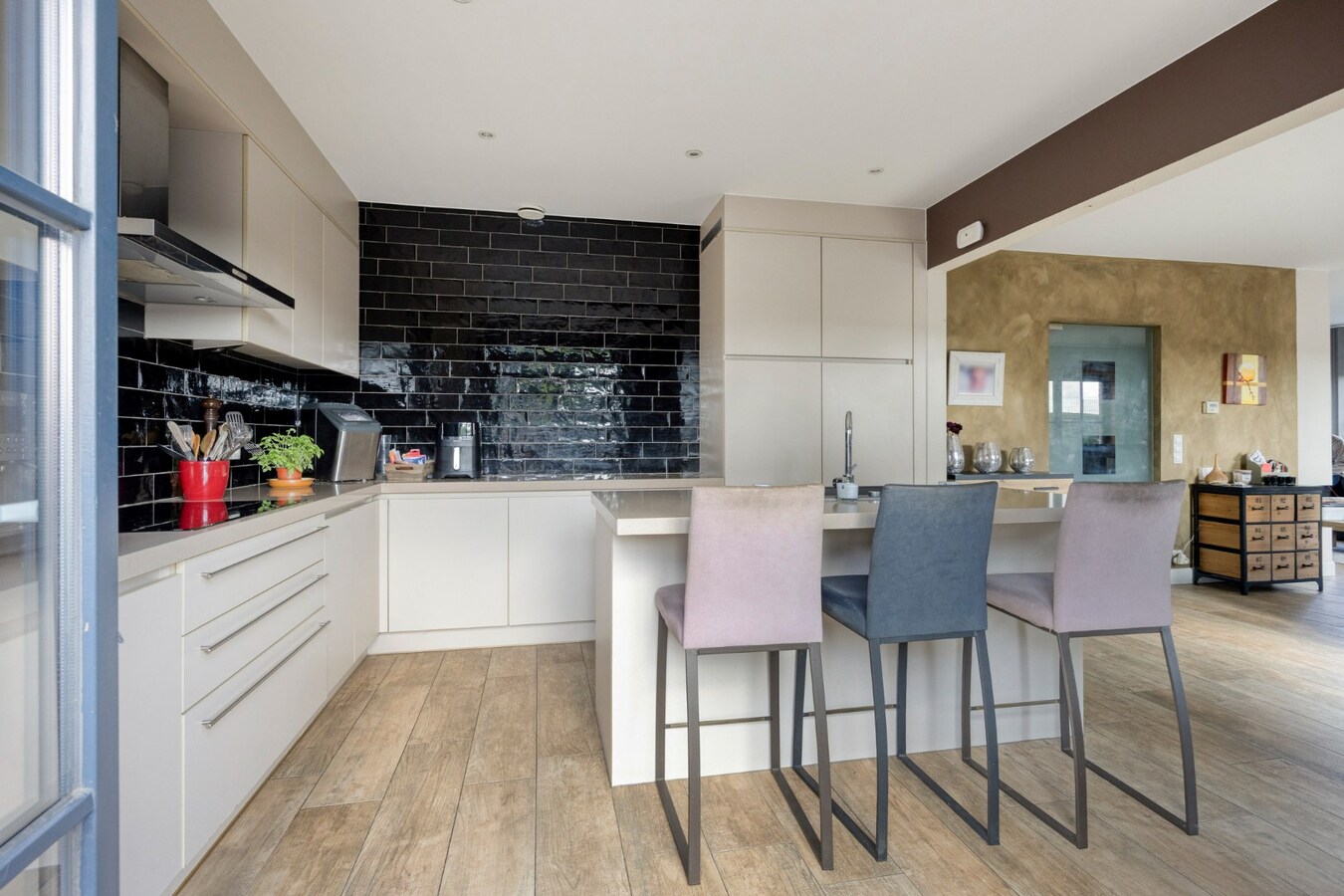 Exclusieve VILLA met zwembad en poolhouse te Piétrain - PEB energielabel B 