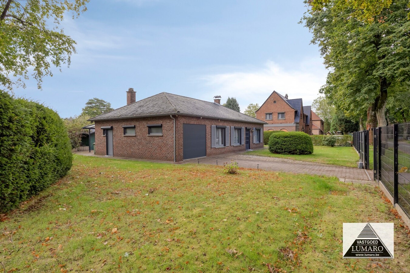 Eisden-Cité : goed onderhouden op te frissen vrijstaande woning op 1.286 m². 