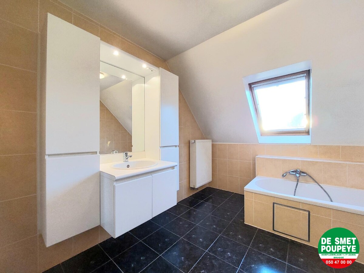 Rustig gelegen halfopen woning 