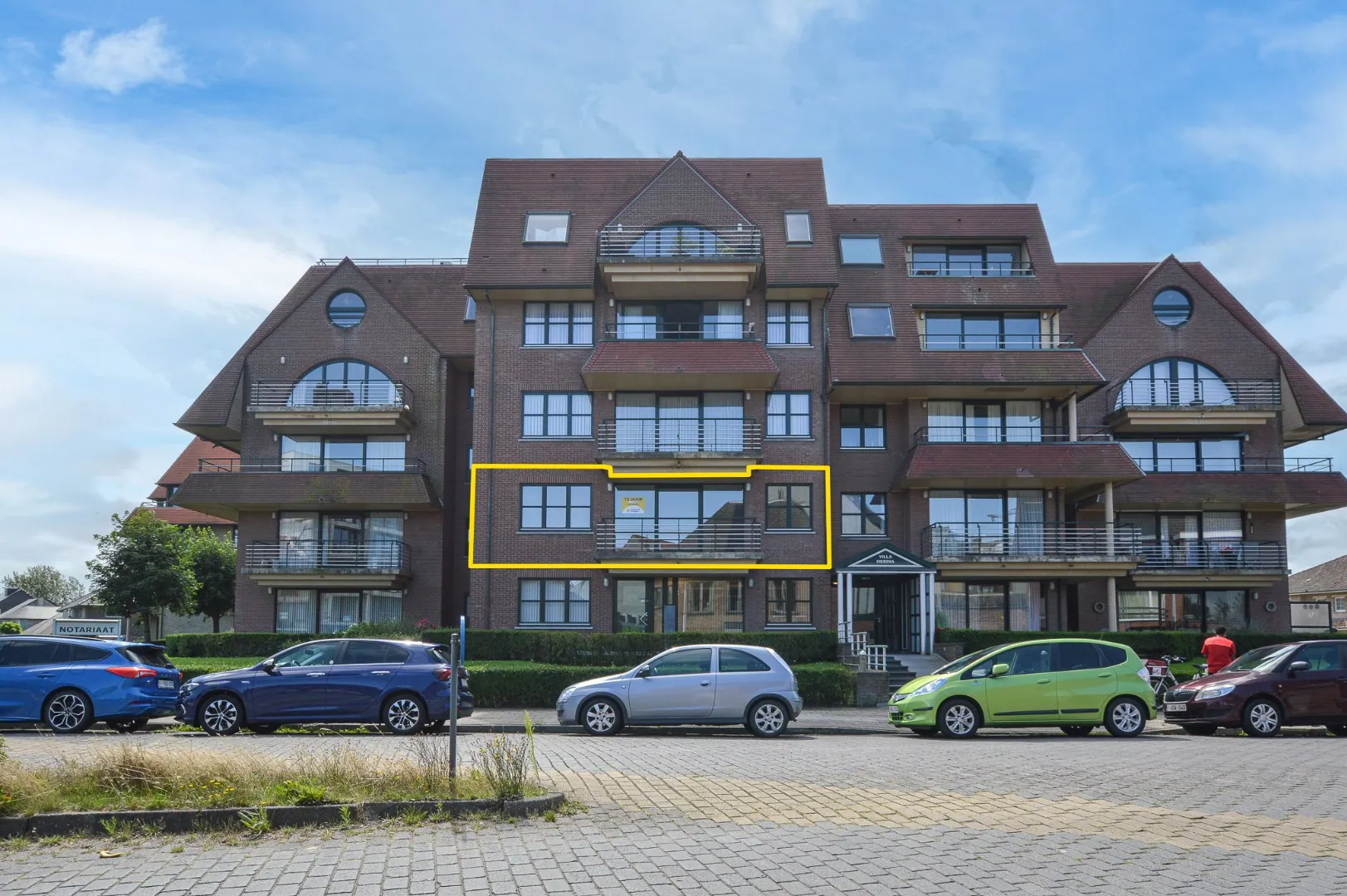 Gerenoveerd appartement te huur in Oostende met 2 slaapkamers en terras  