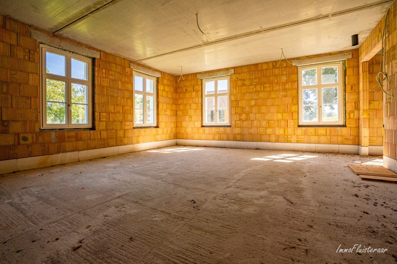 Ferme unique dans un emplacement exceptionnel sur environ 5 hectares à Peer 