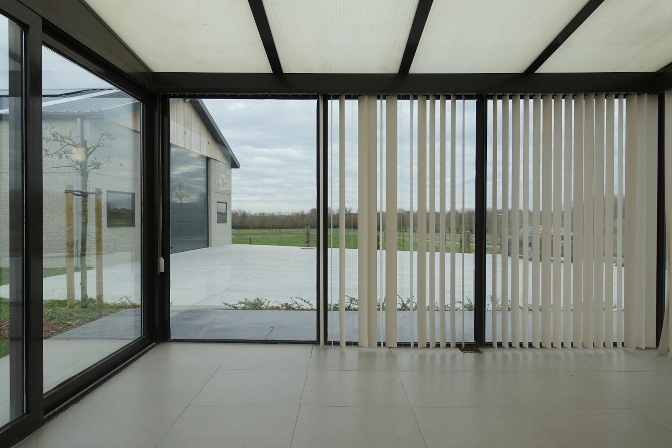 Landelijk gelegen woning met loods! 